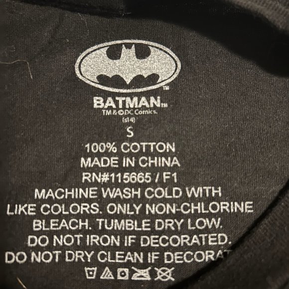 Batman T-Shirt (Vintage-Style Screenprint) - Picture 2 of 2